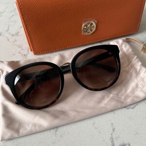 TORY BURCH Sunglasses